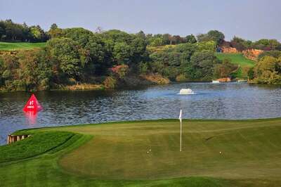 Transforming the Golf Watching Experience: DP World Tour's Michael Cole Shares His Vision for Customised Viewing