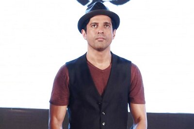 Farhan Akhtar Apologises for Wrong India Map Used in His Tweet