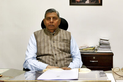 Govt Must Review Penalty Clause in Triple Talaq Bill, Says Law Commission Chief