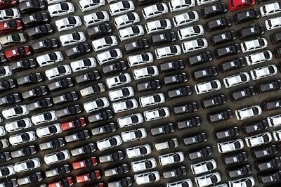 New Electric Car Venture License on Hold in China