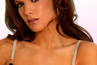 Ladies with ugly bra straps watch out!