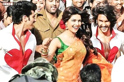 Arjun Kapoor misses Priyanka Chopra in 'Gunday' teaser