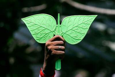 Soon After Sasikala's Elevation As CM, Ex-RS MP Kannan Quits AIADMK