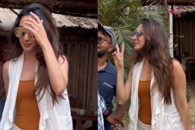 Kiara Advani Opts For Casual Look In White Shrugs And Pants, Gets Papped In The City; Watch