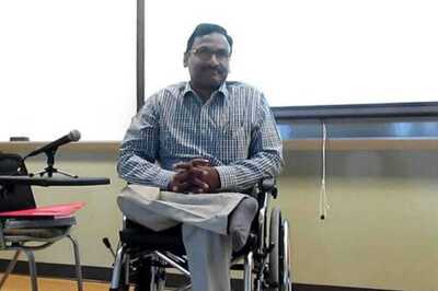 Release DU Professor G N Saibaba, Demands People's Group