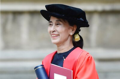 Oxford University College Removes Suu Kyi Portrait Amid Rohingya Crisis