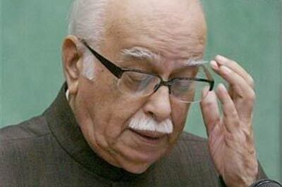 Advani to woo BJP MPs for women's bill