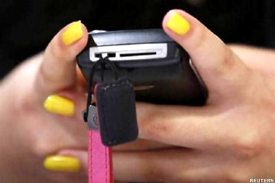 Human pee can now charge your mobile phone