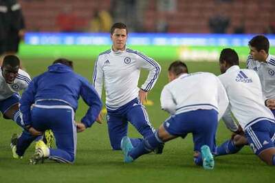 All eyes on Mourinho as Chelsea host Liverpool