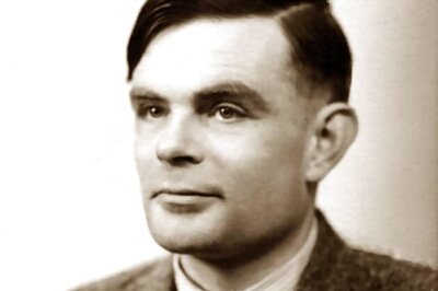 Alan Turing: Chemically castrated for homosexuality