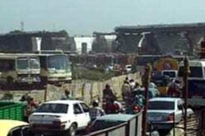 Delhi's 32-lane toll plaza shows growth dilemma