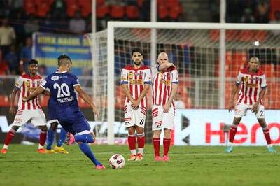 ISL 2015: Chennaiyin FC have upper hand ahead of second-leg semi-final clash against Atletico de Kolkata