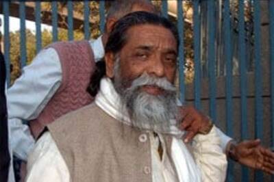 Crisis deepens for Shibu Soren