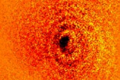 See: The first ever photo of an atom's shadow