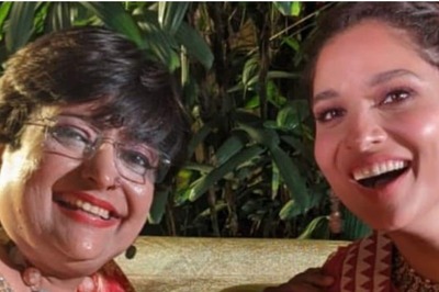 Ankita Lokhande Smiles Wide at Mehndi Ceremony, Vicky Jain Teases Her | Watch