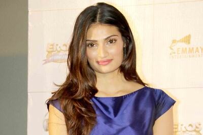 Would love to do de-glamourous roles, if it demands different thing out of you: Athiya Shetty