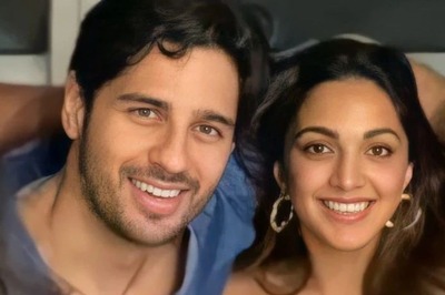 Kiara Advani Reviews Mission Majnu Trailer; Sidharth Malhotra Blushes on Wedding Question