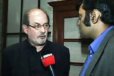 'Ageing' Rushdie takes a dig at fatwa