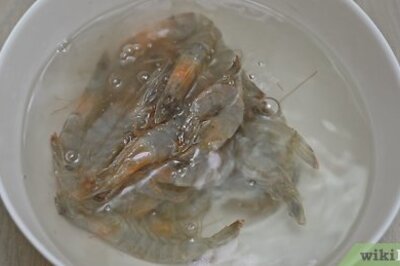 How to Clean Prawns