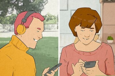 How to Grab Someone's Attention in a Text