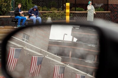 As Coronavirus Death Toll in US Crosses 50,000, a Handful of States Edge toward Reopening Businesses