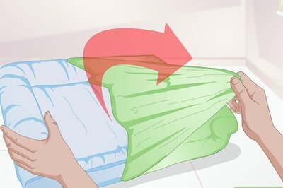 How to Clean Dog Bedding With Vinegar