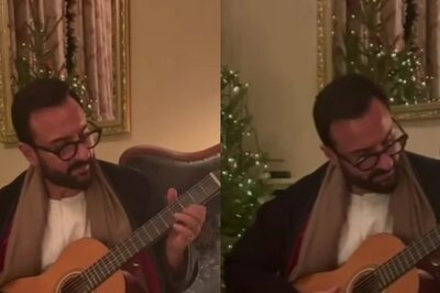 Saif Ali Khan Plays Guitar For Kareena Kapoor and Friends On Christmas 2022, Jeh's 'Baba' Steals Show
