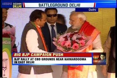 Live: PM Modi attacks AAP says they back stabbed Delhi