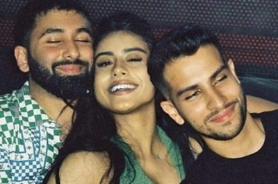 Ajay Devgn and Kajol's Daughter Nysa Has a Ball With Her Friends in Europe, See Unseen Pics