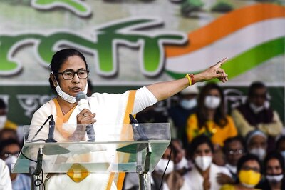 Mamata Banerjee Writes to Agri Minister, Clarifies After Amit Shah's 'Blocking' Central Schemes Accusation