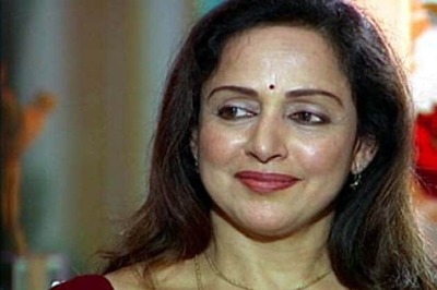 LS polls: 'Dream girl' pitches for Narendra Modi in Motihari