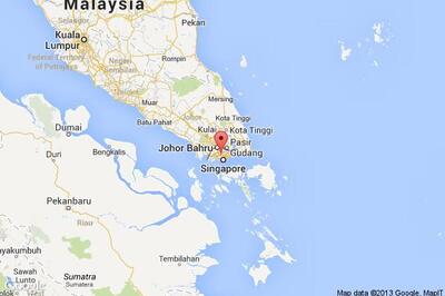 Singapore lawyer applies to quash deportation of Indians