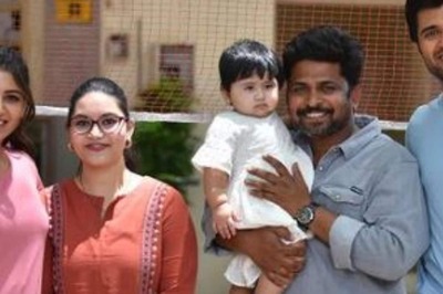 Samantha Ruth Prabhu, Vijay Deverakonda Pose Happily With Kushi Director and His Family, See Pic