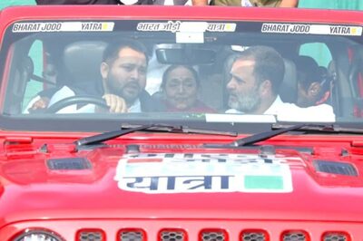 Rahul Gandhi, Tejashwi Yadav Spotted in Bright-red Jeep Wrangler on Final Day of Bharat Jodo Nyay Yatra in Bihar | PICS