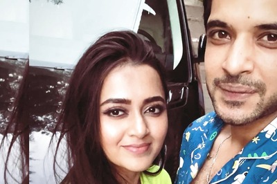 Tejasswi Prakash's 'Joke' On Karan Kundrra Being 'Insecure', Forbidding Her From Kissing Onscreen Backfires