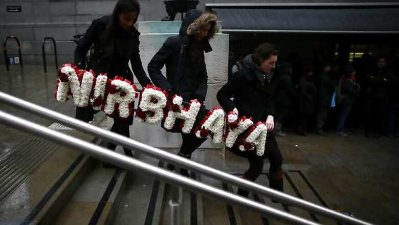 Post SC Verdict, Nirbhaya's Mother Sets Out to Help Others