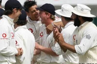 England beat Pak, win Test series