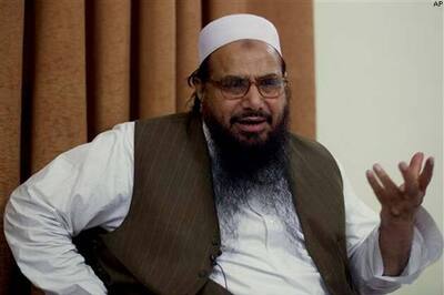 Yasin sharing dais with Saeed in Pak creates flutter