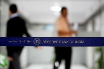 RBI Will Keep Monetary Policy Steady, Hike Rates Early Next Year, Says Poll