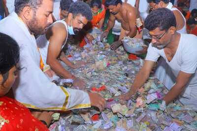Telangana Temple's Handi Counting Program Yields Rs 1.88 Crore In 38 Days