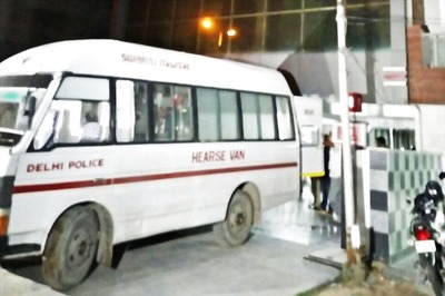 Delhi Woman's Rotting Body Found in Almirah, Live-in Partner, Already Married, Questioned by Police