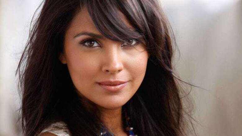 Lara, Mahesh get blessings galore for baby