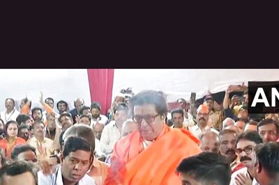 MNS to Perform 'Maha Aarti' on Mike, Guj HC Asks Govt to Clear its Stand on Azaan Row: Latest on Loudspeaker Use