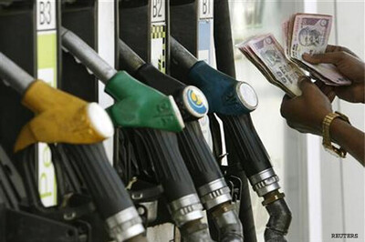 Petrol, diesel rates likely to be cut by Re 1