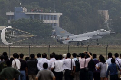 China's Fighter Jets No Longer Have a Problem Flying Over Tibet Near India Border