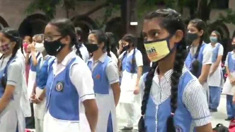 Mumbai Schools Reopen After 18 Months, Students Turnover Remains Low
