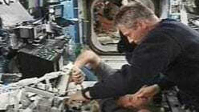 NASA monitors leaky pipe on Discovery