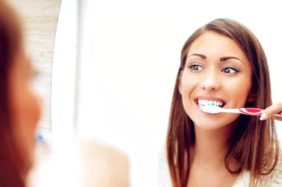 Are You Brushing Your Teeth The Right Way? Read On