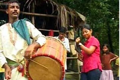 Dhakis face uncertain future in West Bengal