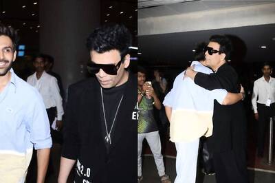 Karan Johar Hugs Kartik Aaryan on Stage, Tells Crowd 'Ye Hui Na Superstar...'; Fan Asks 'Inki Dosti Ho Gayi'